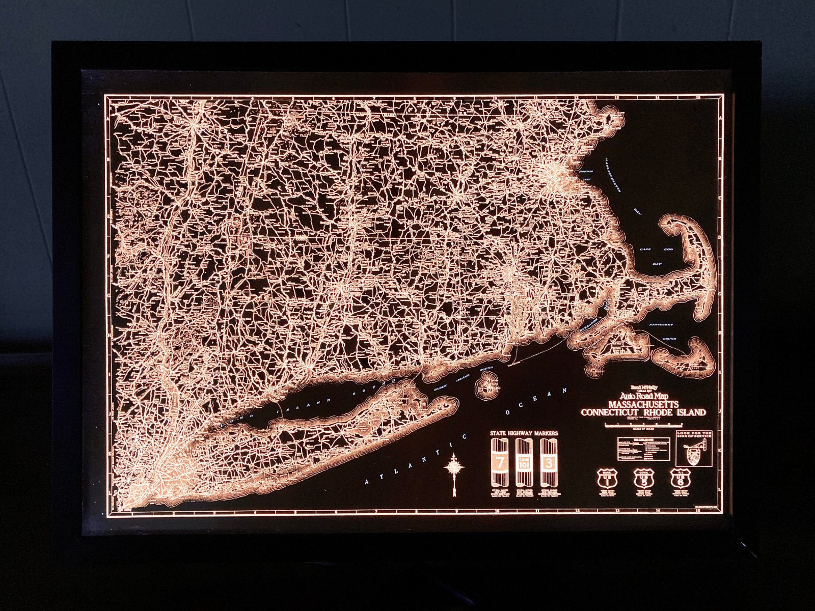 Backlit Map of Massachusetts, Connecticut & Rhode Island — photo 1